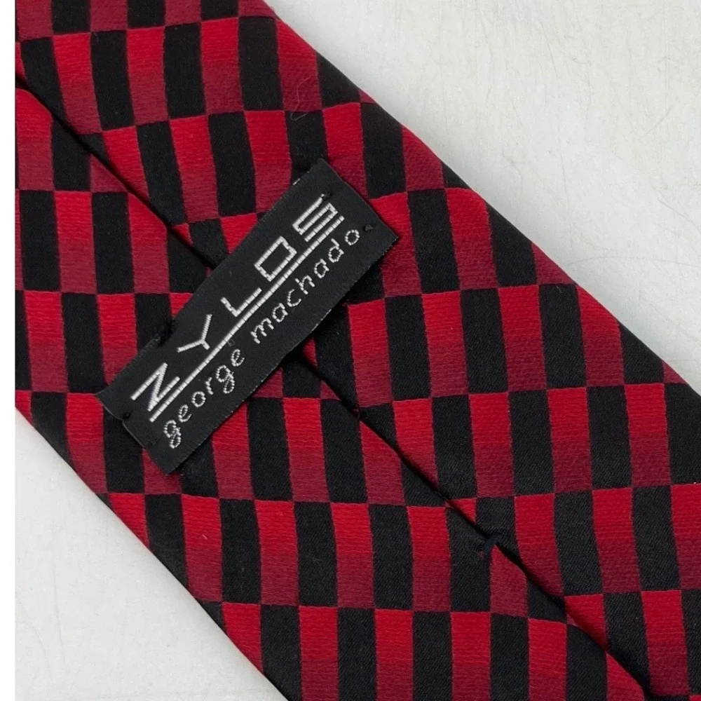 Zylos George Machado Necktie Mens OS Red Black Silk Checkerboard Tie 58